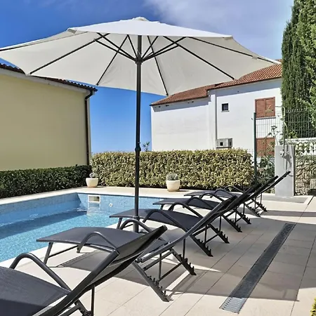 Adriatica-3 By Interhome Appartement